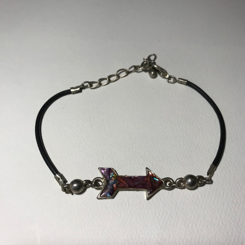 Arrow bracelet